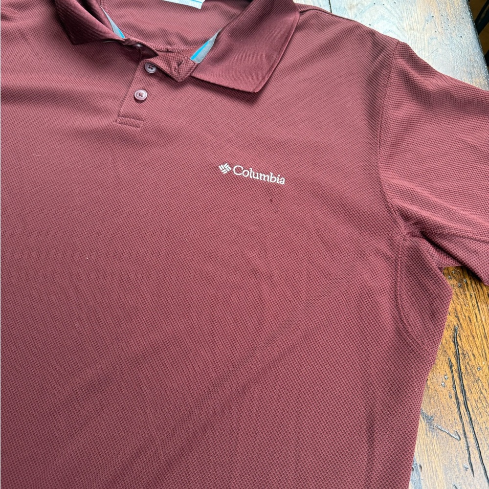 Columbia Rust Red Polo Shirt Classic‎ Design